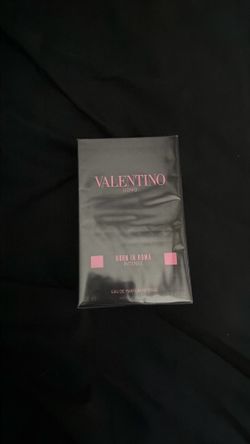Valentino uomo born in roma intense