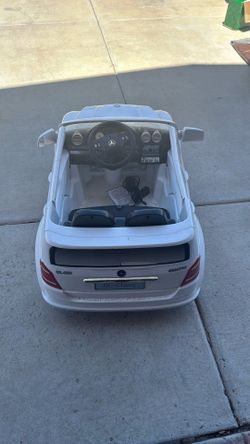 Kid Mercedes Benz Play Car