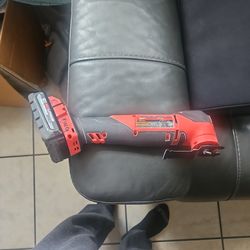 Milwaukee oscillating tool