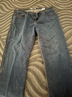 Women’s Levi Jeans Size 22
