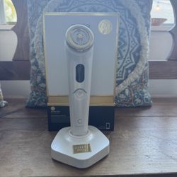 Eneo Red Light Beauty And Pain  Relief Device 