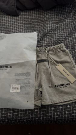 Essentials shorts gray