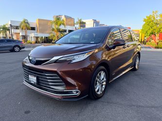 2021 Toyota Sienna Limited 7-Passenger
