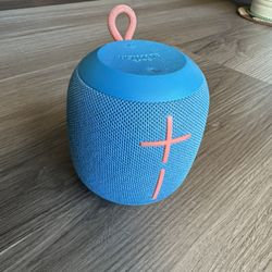 Ultimate Ears Bluetooth Speaker Water Resistant