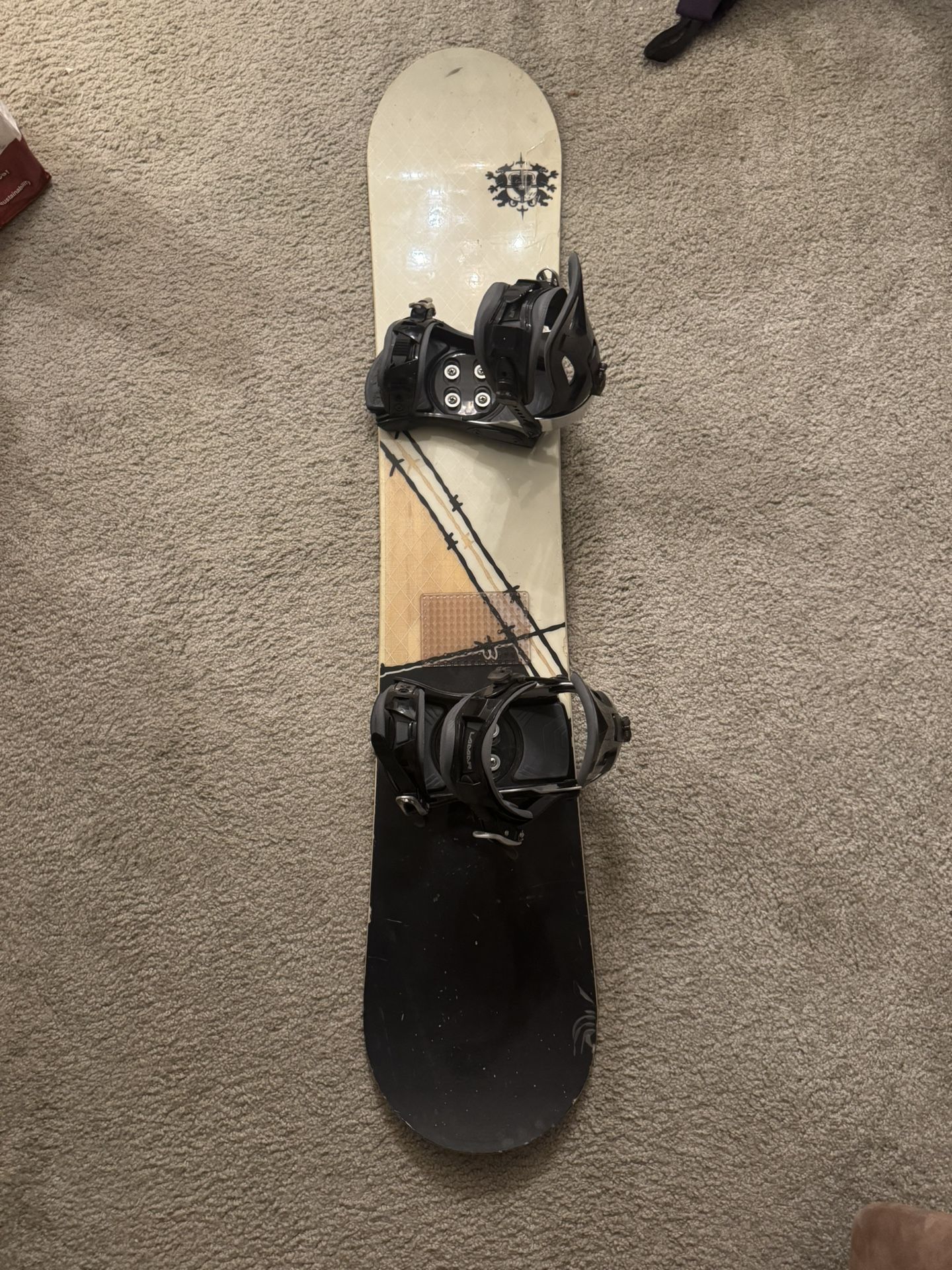 Snowboard 145cm - with Large bindings