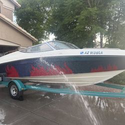 2005 Rinker Captiva 19 