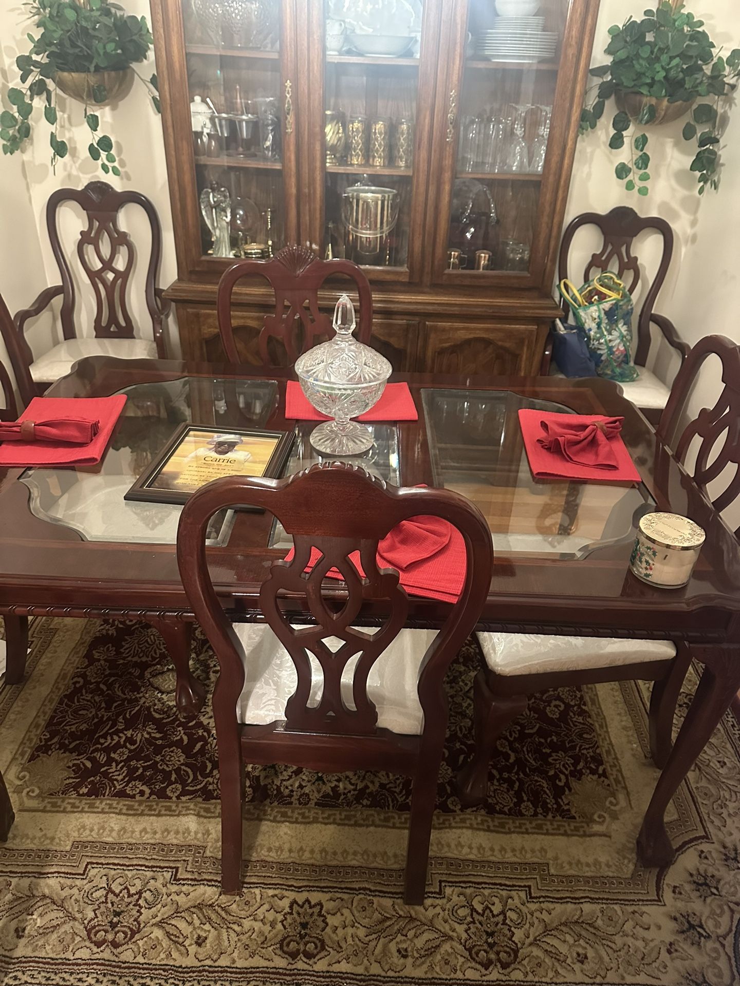 Dinning Table
