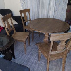 Circular Wood Table With 4 Chairs 
