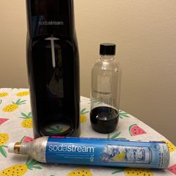 Soda Stream with Extra CO2 Bottle
