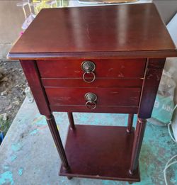 Traditional Solid Wood nightstand