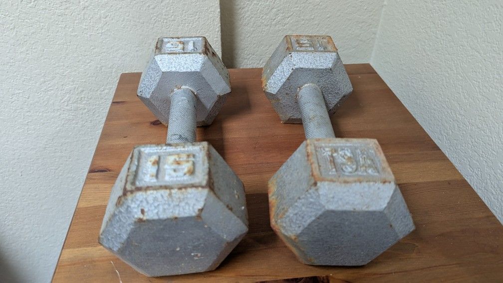 Dumbell Sets: 15, 12, 8, 5, 4 (88lbs Total)