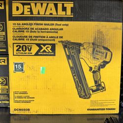 DeWALT 15ga Nailer