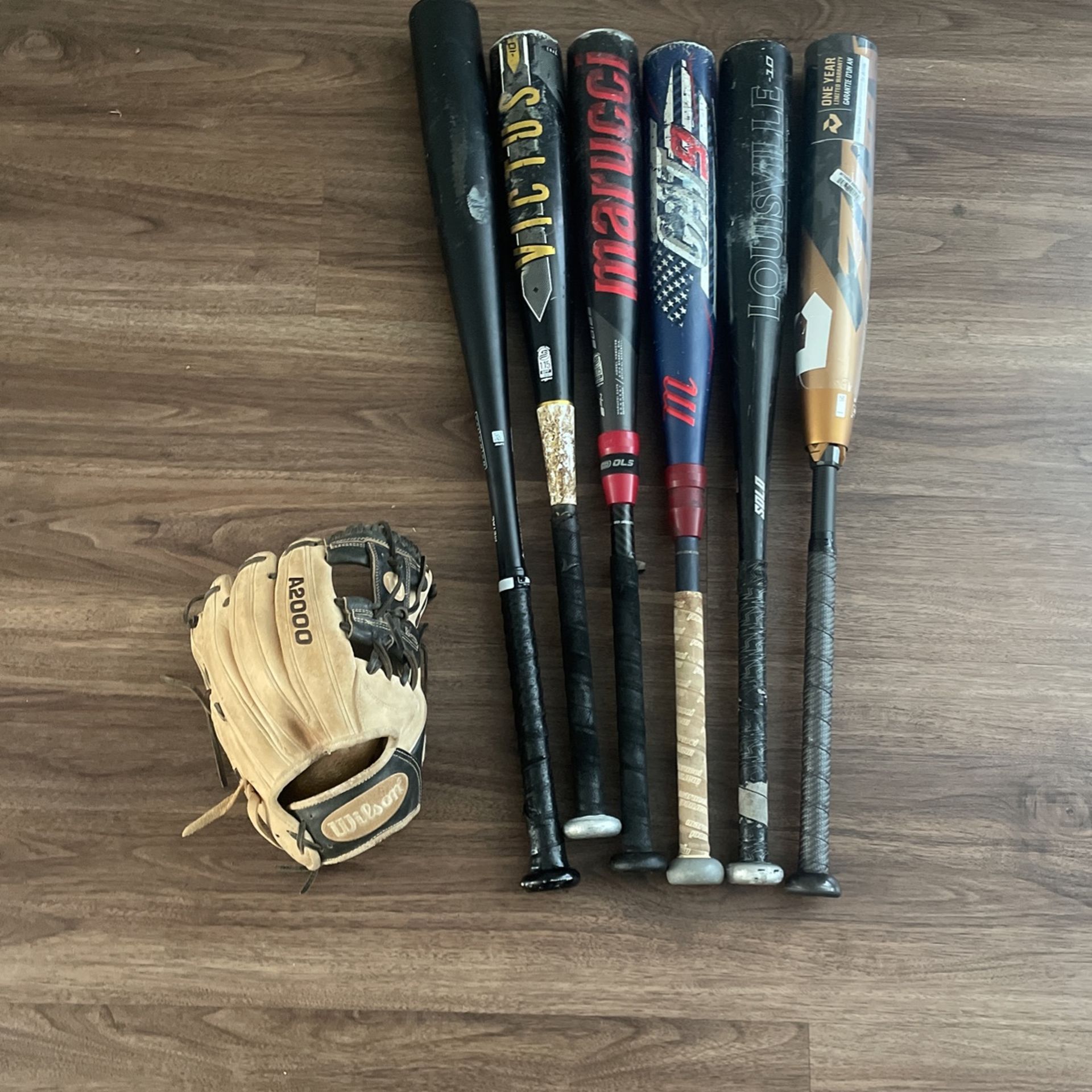 USSSA/ bbcor Bats / A2000 Please read description for Sale in Jurupa
