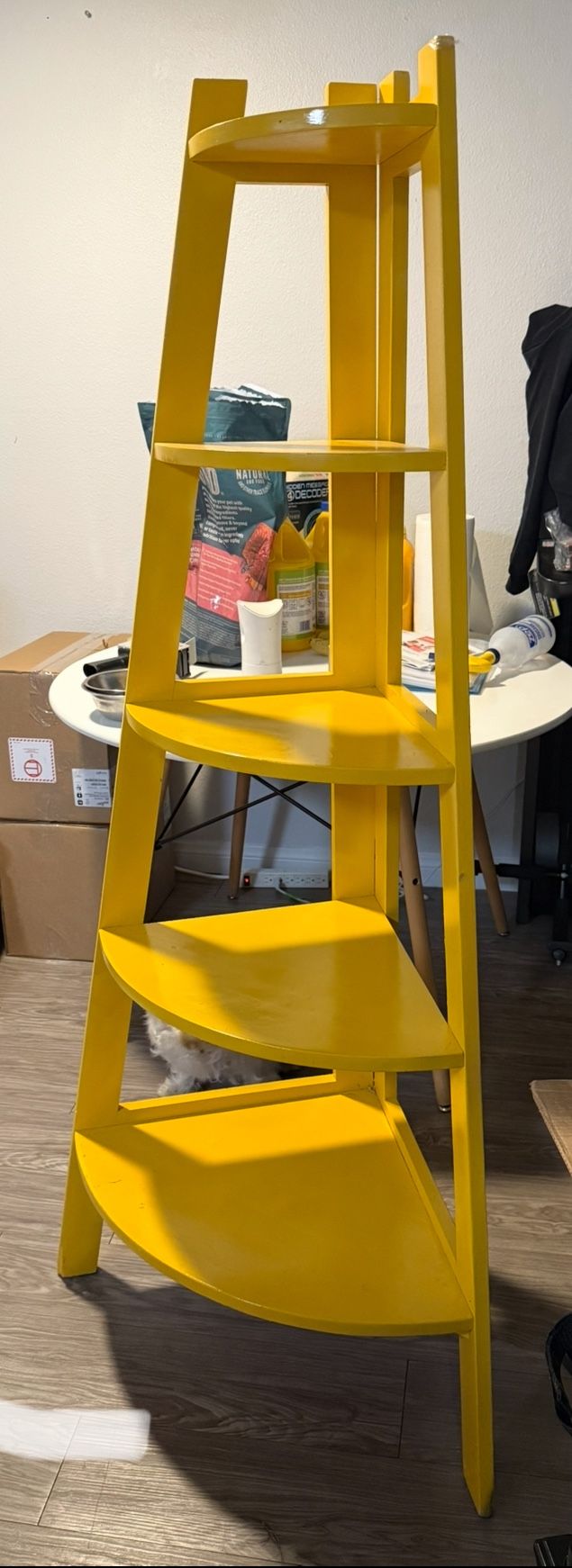 Corner Shelve
