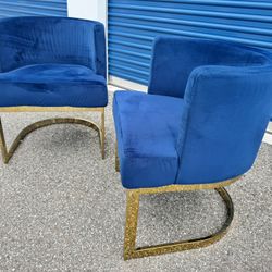2 NAVY BLUE VELVET ACCENT CHAIRS GOLD GRAME