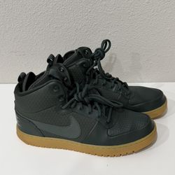 Nike Green Size 10.5