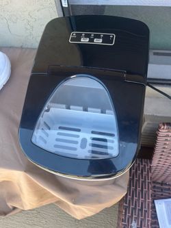 Icemaker
