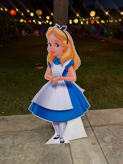 Alice in wonder land cut outs