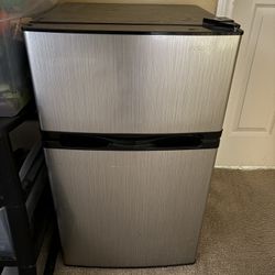 Mini Fridge And Freezer