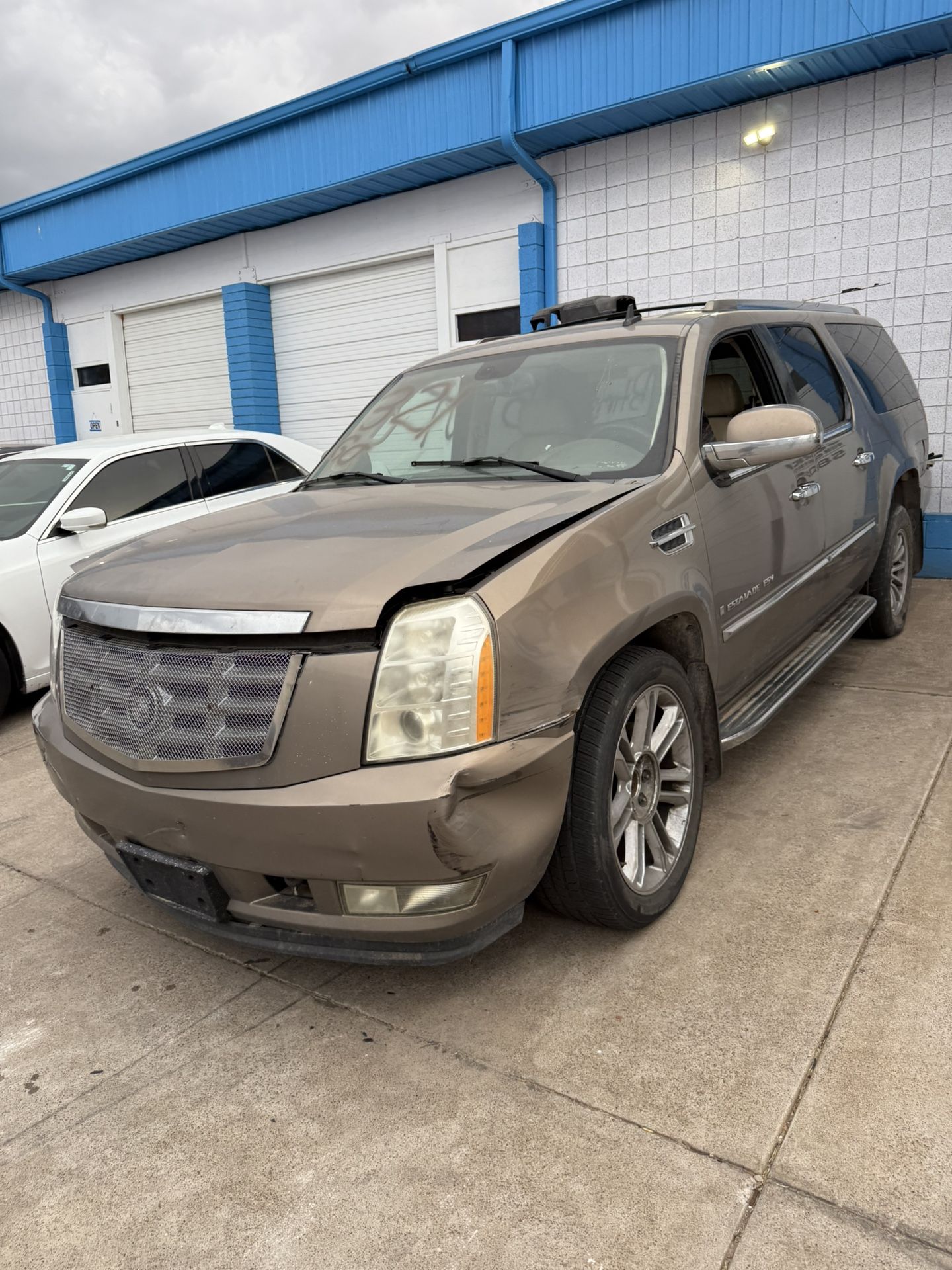 cadillac suv