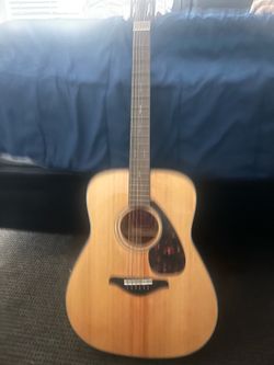 Yamaha FG700S