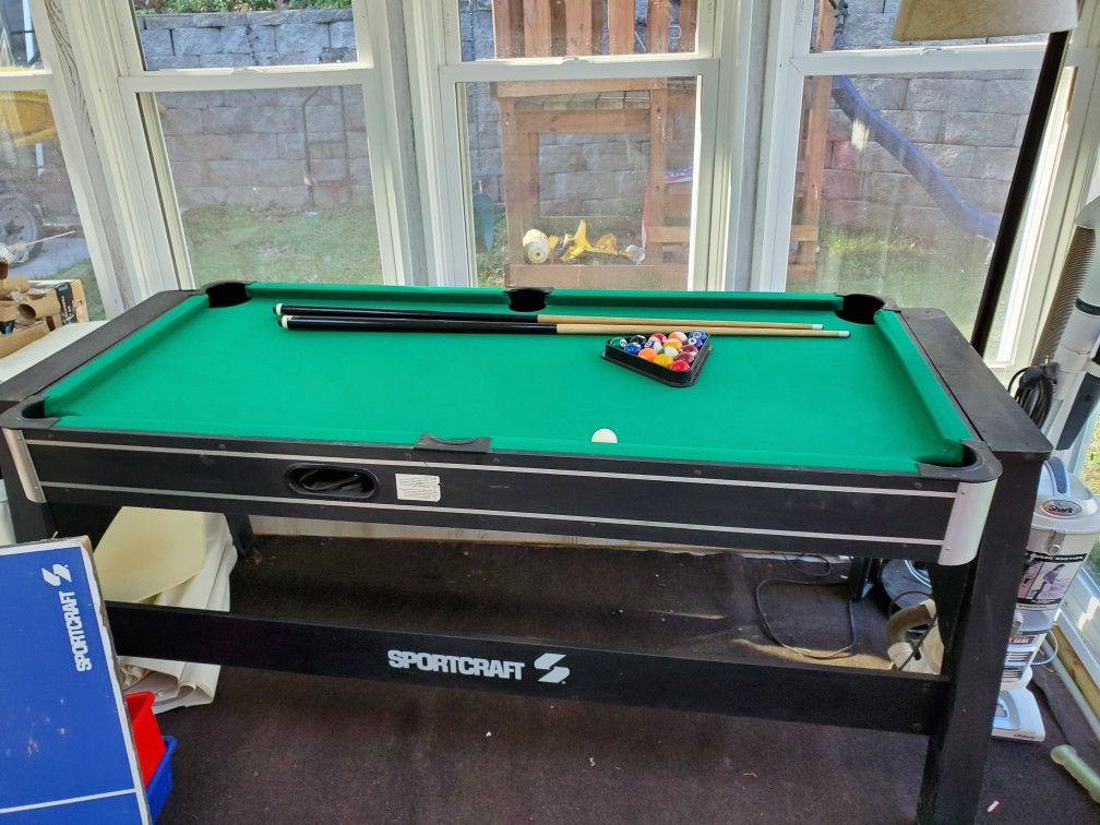 Kids Pool, Air hockey, play table