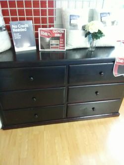 6 Drawer Pine Dressers