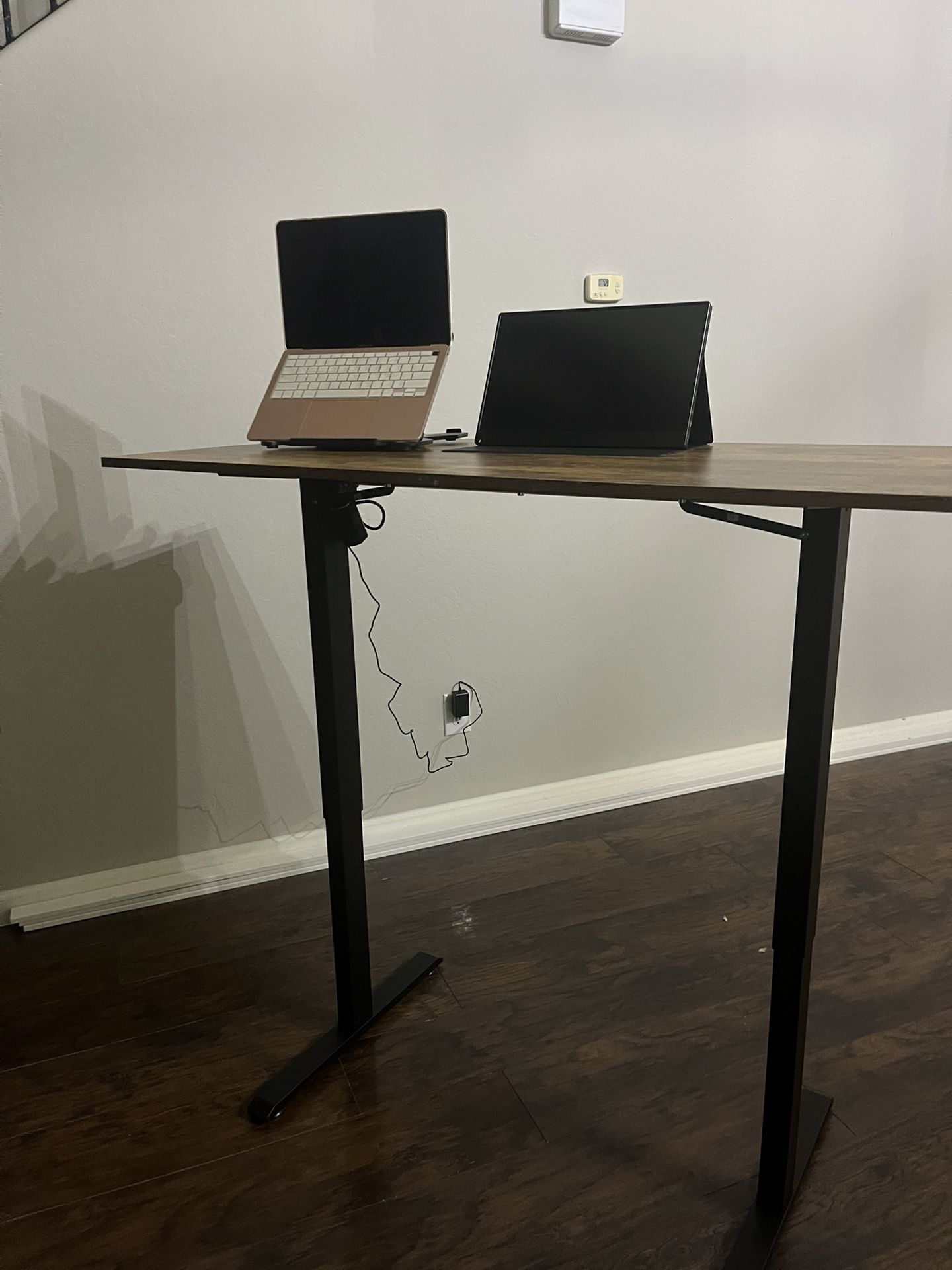 Sit To Rise Standing Desk