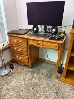 Desktop hardwood vintage style
