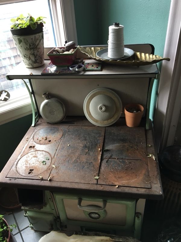 Montag Colonial Wood Cook Stove for Sale in Seattle, WA OfferUp