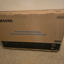 32 Inch Samsung Display