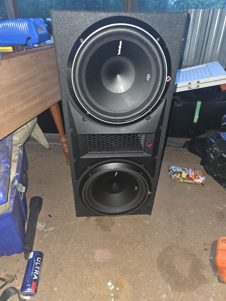 2 12inch Rockford Fosgate P2s In Box With Powerbass Amp
