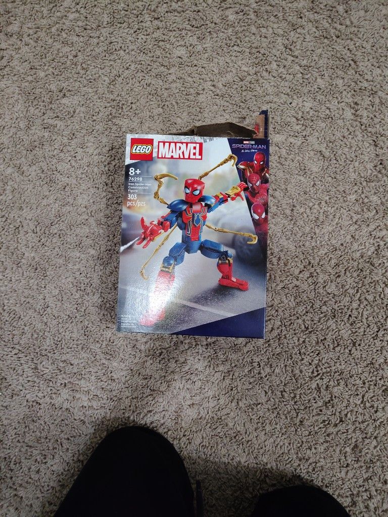 The LEGO Marvel 76298 Iron Spider-Man Construction Figure
