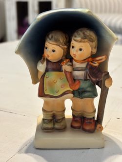 Hummel Figurine Two Children Under Umbrella
