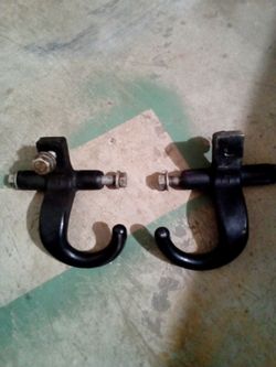 Front pull hooks for Chevy Silverado 4×4