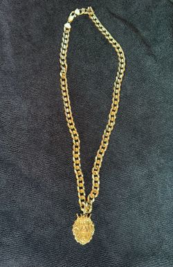 14k gold necklace.  very good necklace