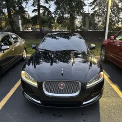 Jaguar XF 2015 Black 2.0T