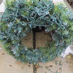 LARGE CHRISTMAS WREATH WITH LIGHTS