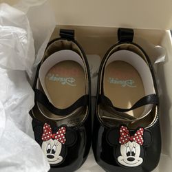 Disney Minnie Mouse Infant Girl Soft Sole Ballet Flats, Size 3