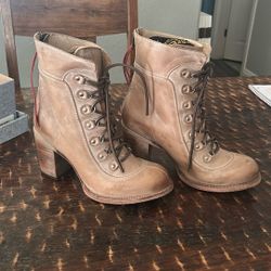 Freebird By Steven- Borow Taupe Multi Size 11