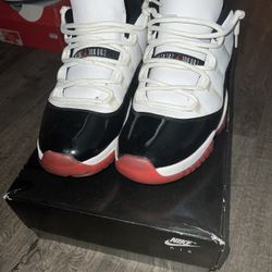   Air Jordan 11 Retro Low 'Concord-Bred'