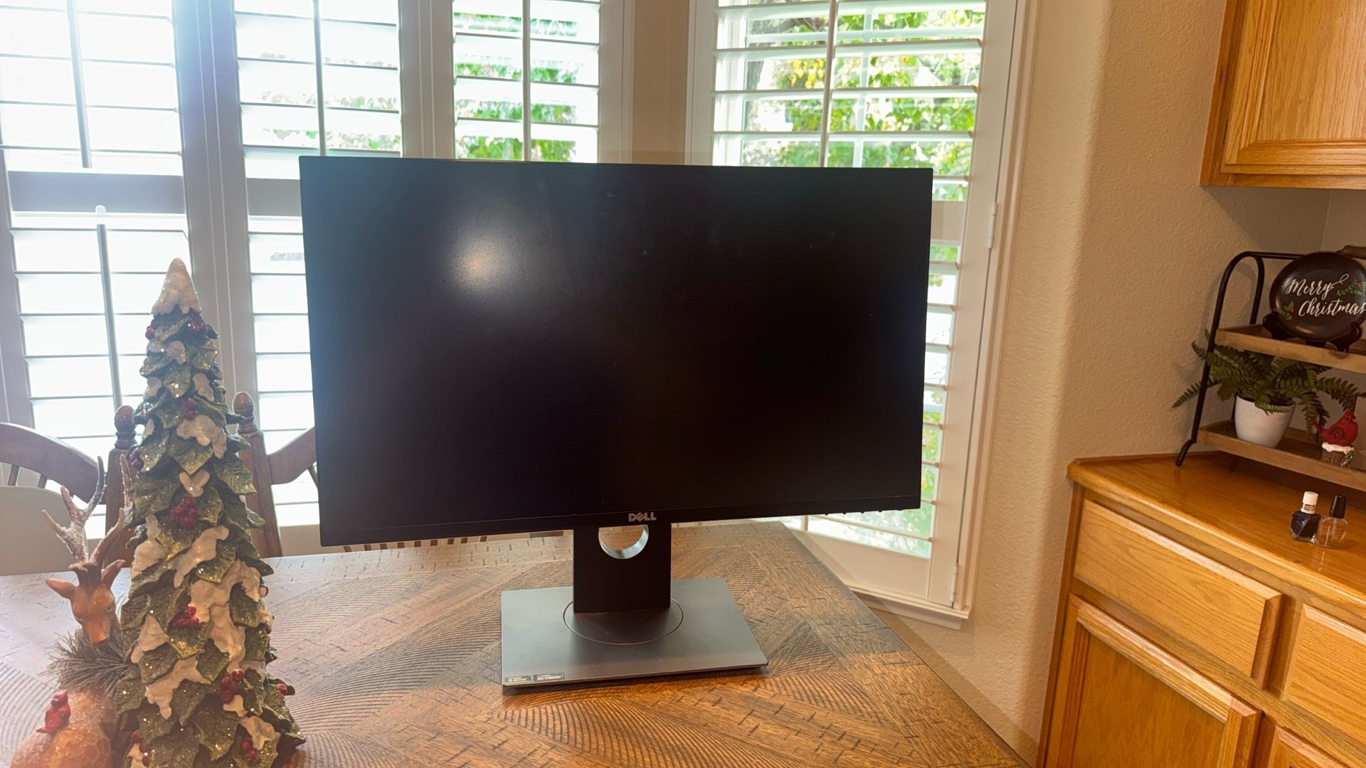 2019 Dell 27 Gaming S Series Monitor: 27" 2560 x 1440 QHD Resolution, 144Hz Refresh Rate, 1 ms Response Time, NVIDIA G-SYNC, DisplayPort, HDMI Standar