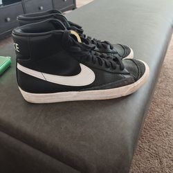 Men's Nike Size 9