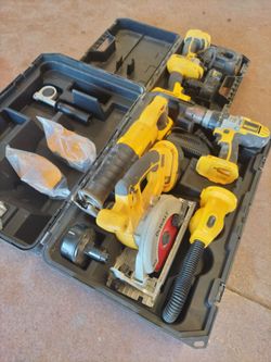 Used DeWalt 18V tool kit, drill and impact kit plus 2 new batteries
