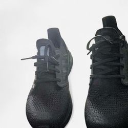 Adidas Ultraboost Triple Black Sneakers