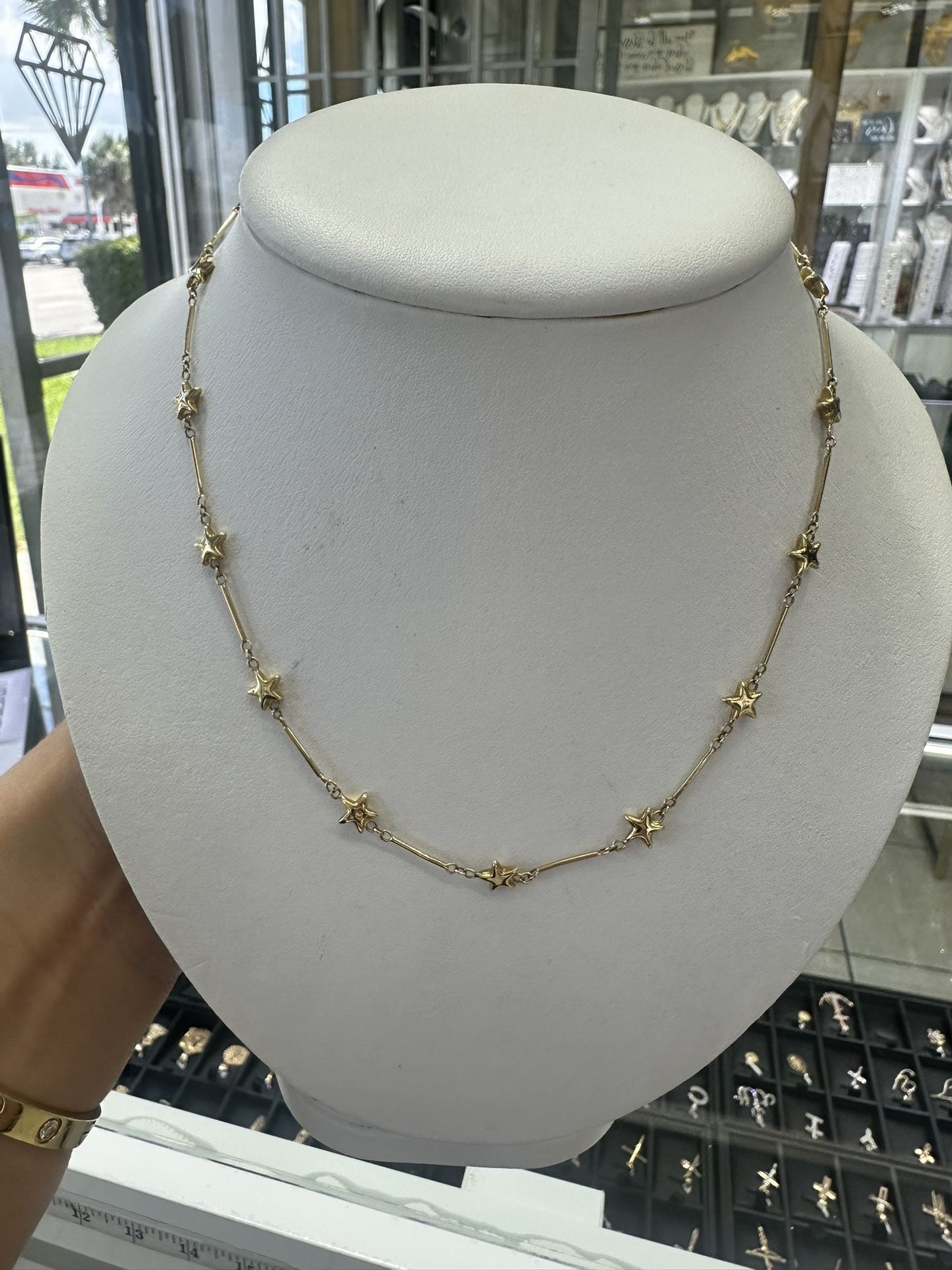 18k Star Choker