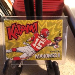 2021 Patrick Mahomes  01/10 Gold Kaboom