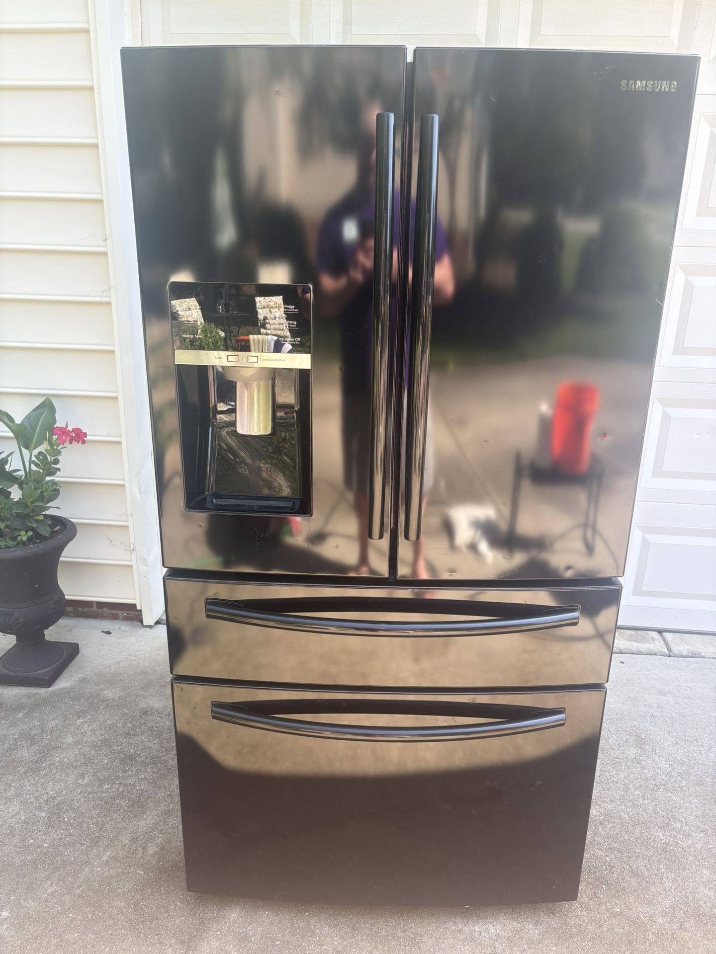 Large Black Samsung 4-Door French Door Refrigerator
