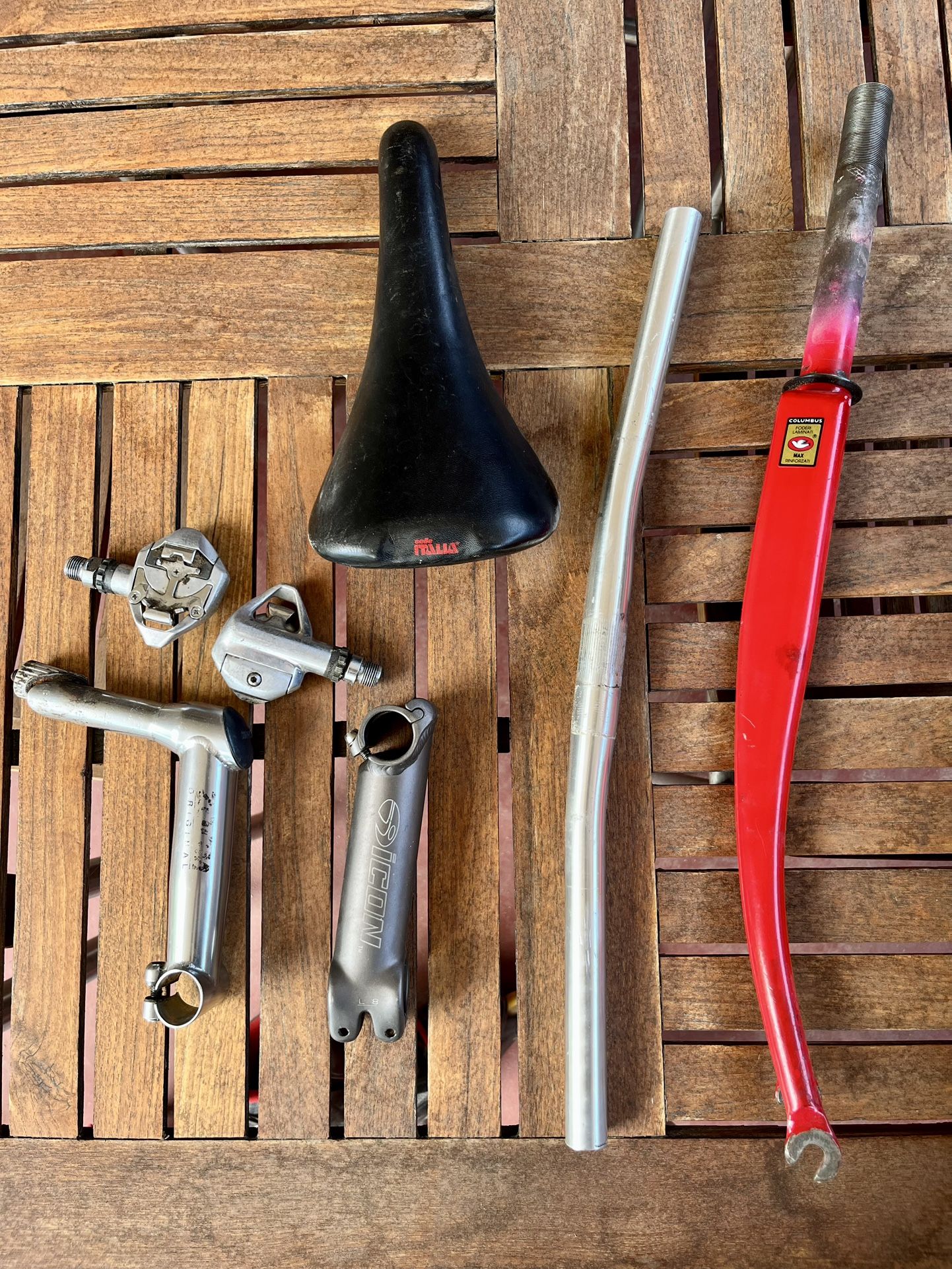 Bike parts: Flight Saddle, spd pedals, stems, fork