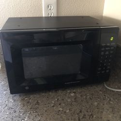 G.E. MICROWAVE